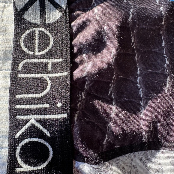 Ethika Sports bra - Picture 1 of 5